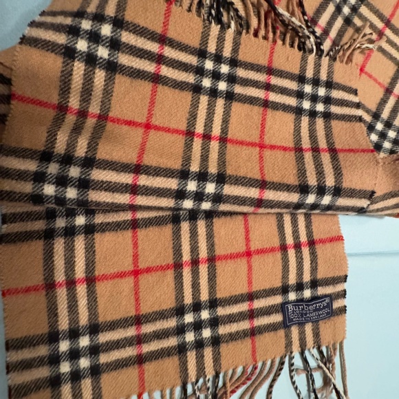Authentic Burberry Nova Check Lambswool Scarf- NWOT - Picture 1 of 4